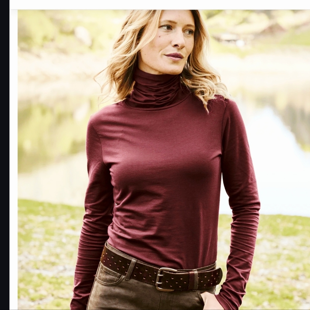 Peruvian Connection Extreme T-Neck.  Burgundy, S